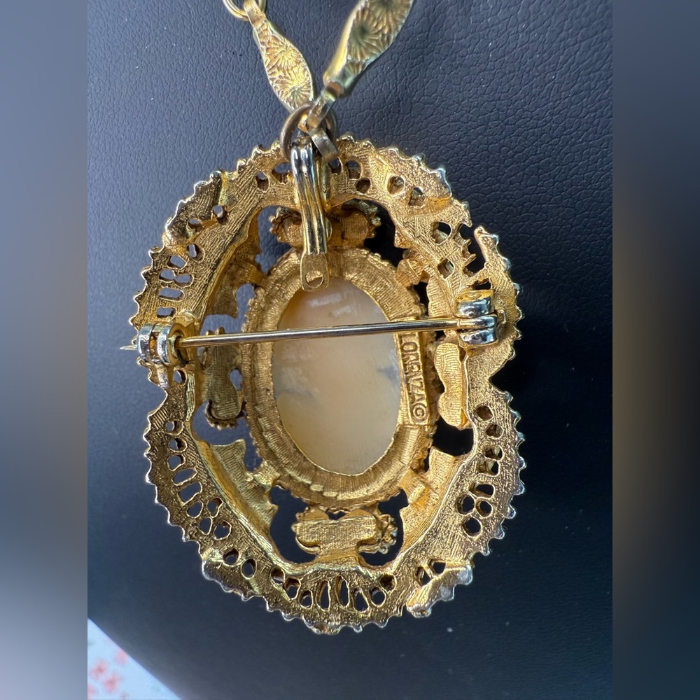 Vintage FLORENZA Shell Cameo Pendant Brooch Necklace Gold Tone - Picture 5 of 11